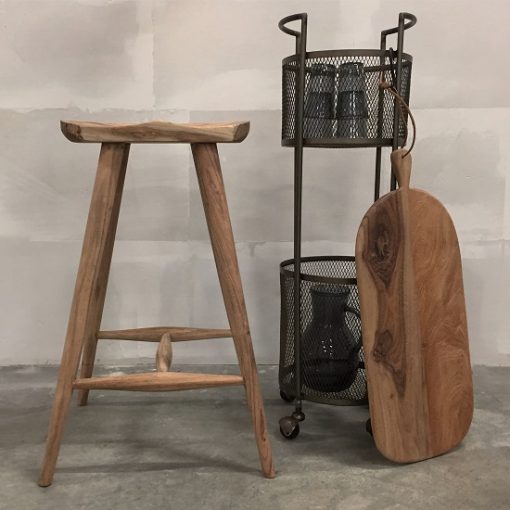 Ijzeren opbergmand met wielen