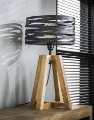 Stoere tafellamp metalen kap