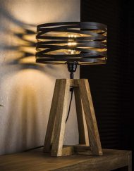 Stoere tafellamp metalen kap zwart