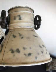 Stoere ijzeren tafellamp wit vintage