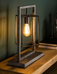 Tafellamp vierkant sfeervol interieur industrieel