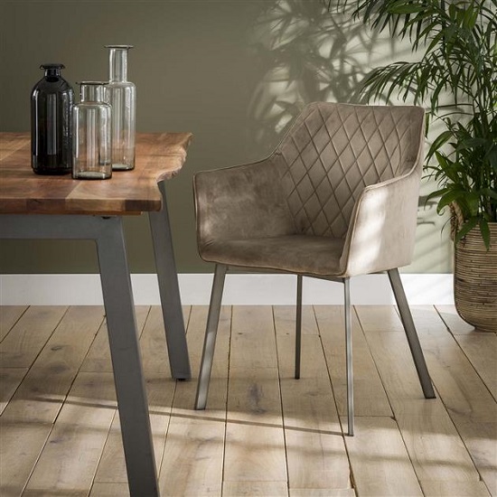 Fluwelen eetkamerstoel met armleuning